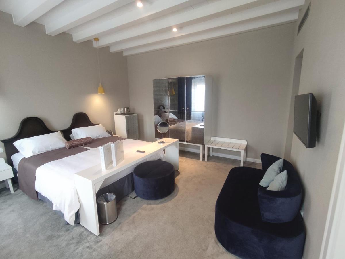 XII Century Heritage Hotel Trogir Bagian luar foto