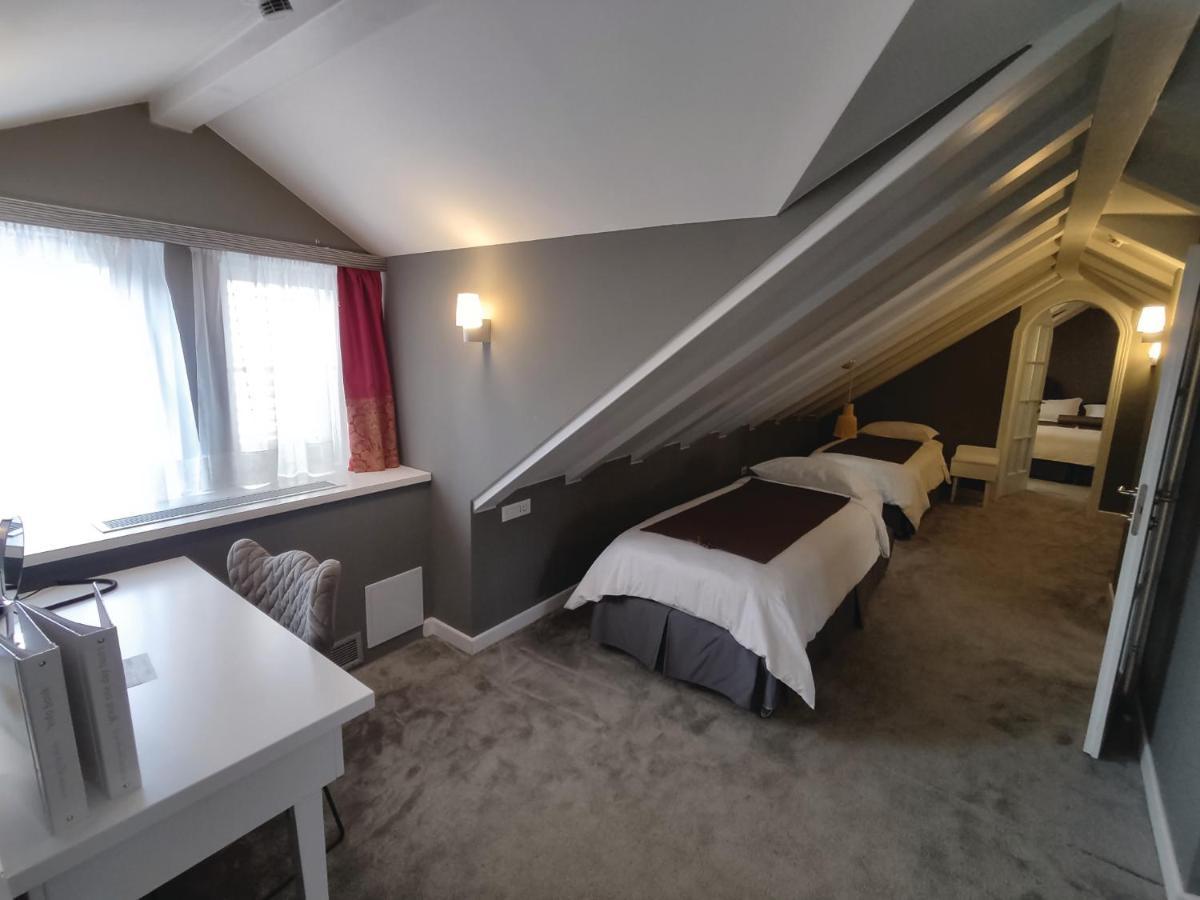 XII Century Heritage Hotel Trogir Bagian luar foto