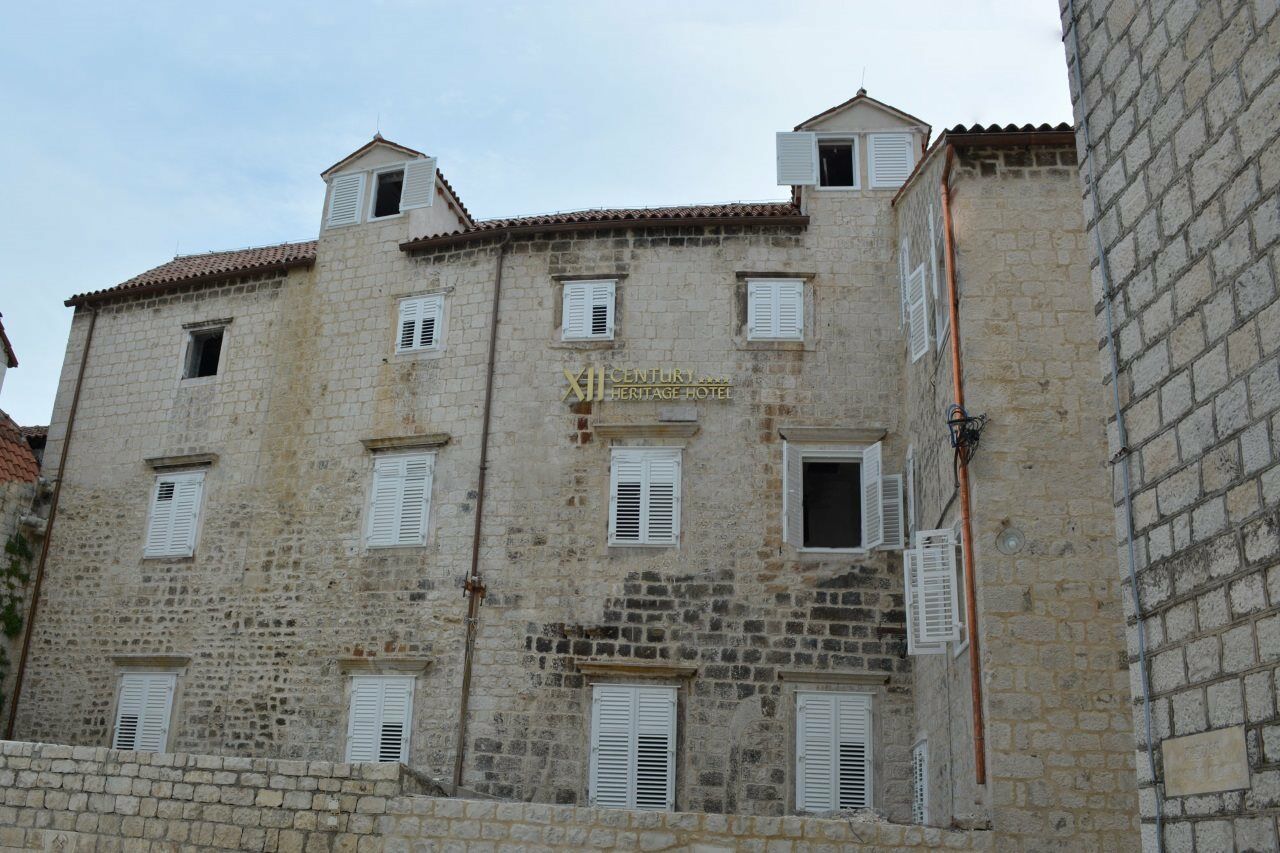 XII Century Heritage Hotel Trogir Bagian luar foto